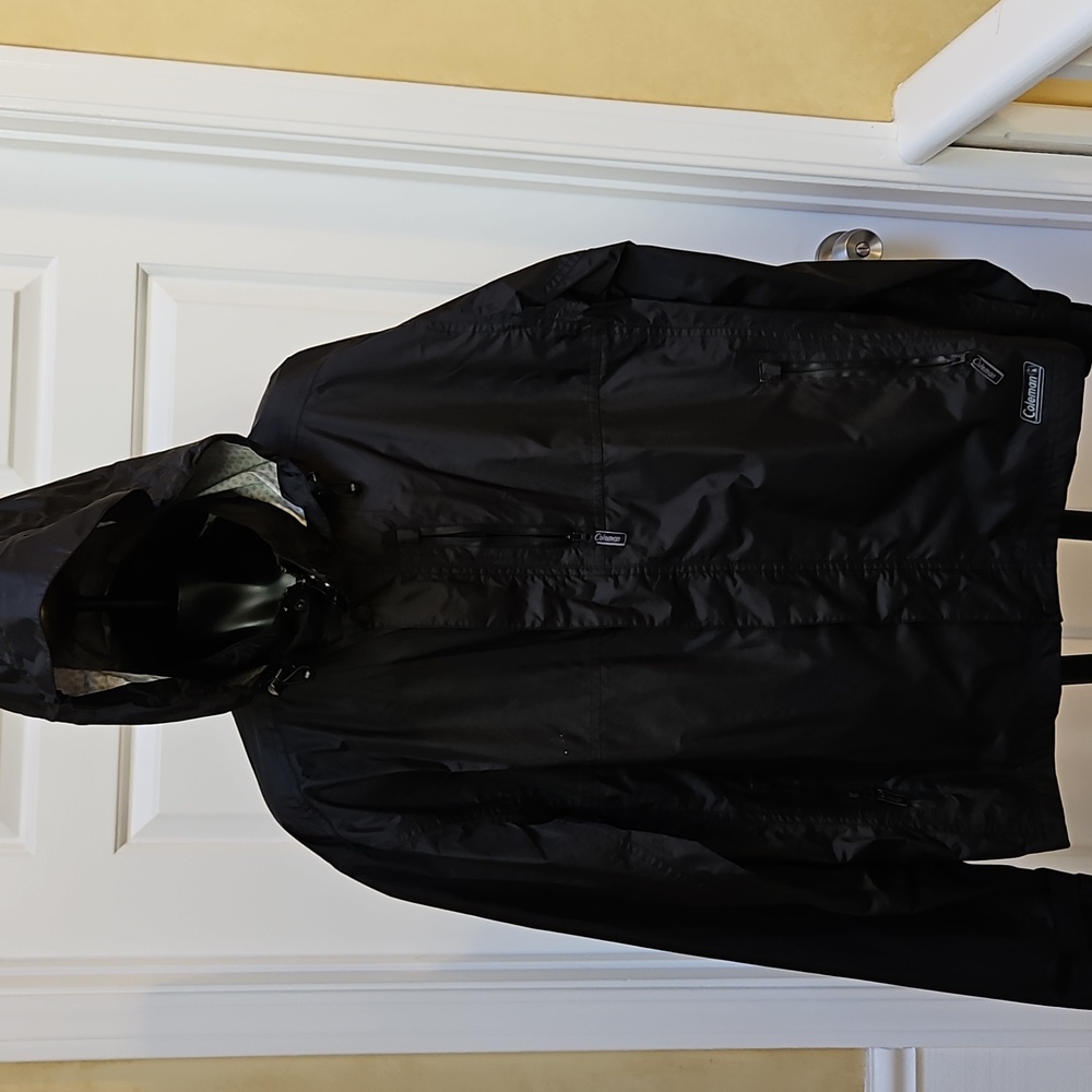COLEMAN Rain Coat Jacket - M